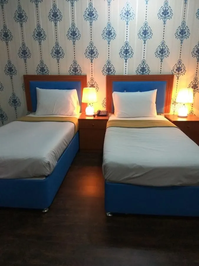 New Avon Hotel Ντουμπάι