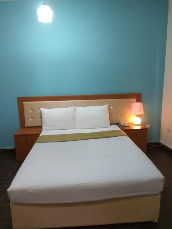 New Avon Hotel Ντουμπάι